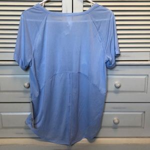 Lululemon ties and true tee